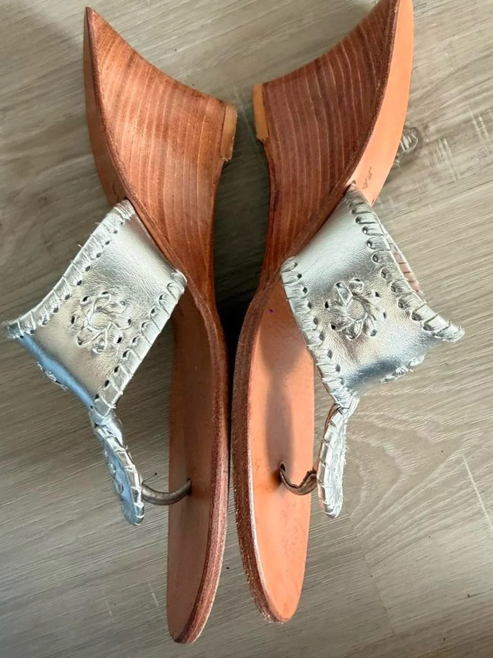Vintage Jack Rogers Silver Metallic Leather Thong Sandals